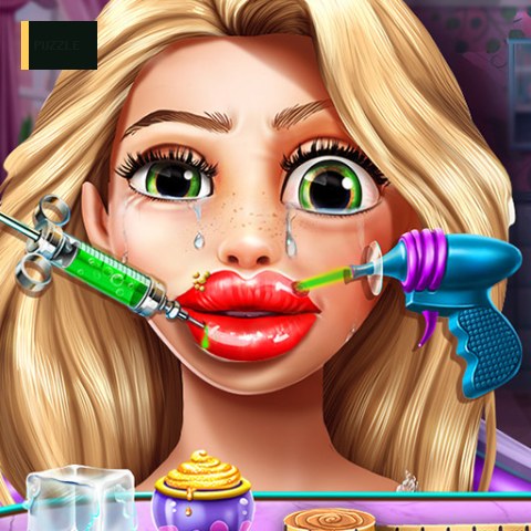 Goldie Lips Injections